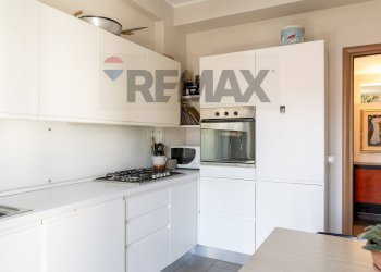 Cucina - Appartamento Via Gabriele D'Annunzio
15, L'Aquila - foto 17