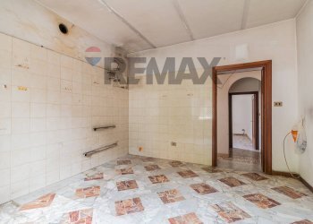 Stanza vuota - Three-room apartment Piazza Cavalieri Vittorio Veneto
 
6, Ischia di Castro - photo 12