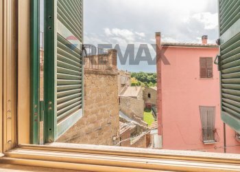Edificio all\'aperto - Three-room apartment Piazza Cavalieri Vittorio Veneto
 
6, Ischia di Castro - photo 20