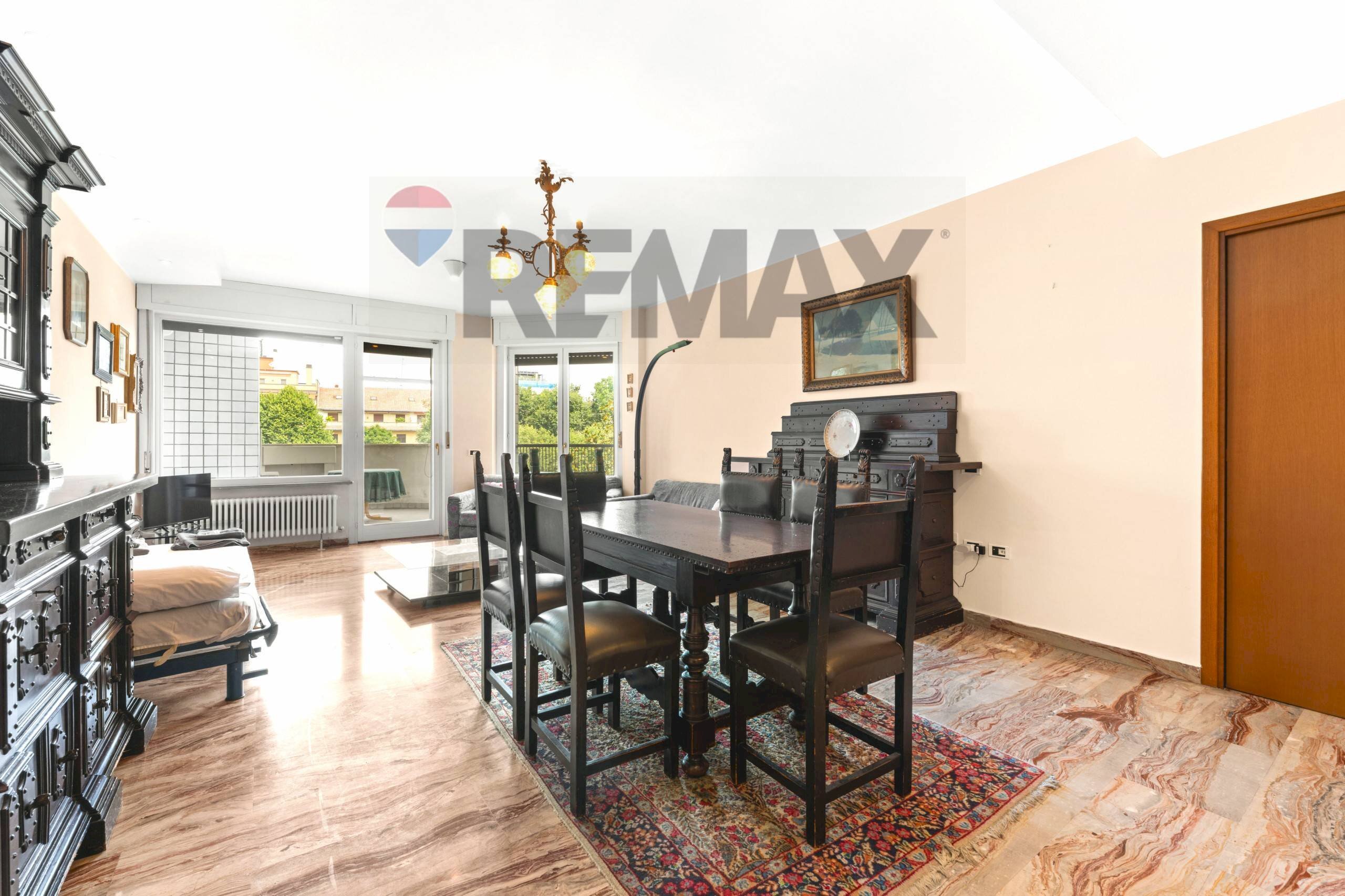 Sala da pranzo - Three-room apartment Via Labus
17, Milano - photo 3