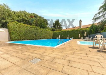 Piscina - Three-room apartment Via Labus
17, Milano - photo 2