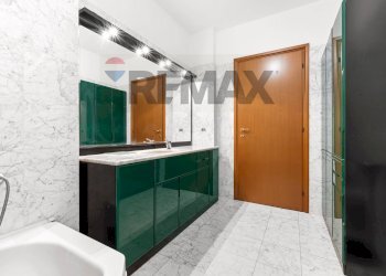 Bagno - Three-room apartment Via Labus
17, Milano - photo 19