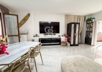 SOGGIORNO - Villa a Schiera via Tomaso Albinoni
 
33, Desenzano del Garda - foto 7