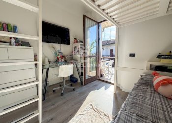 CAMERA DA LETTO - Villa a Schiera via Tomaso Albinoni
 
33, Desenzano del Garda - foto 13