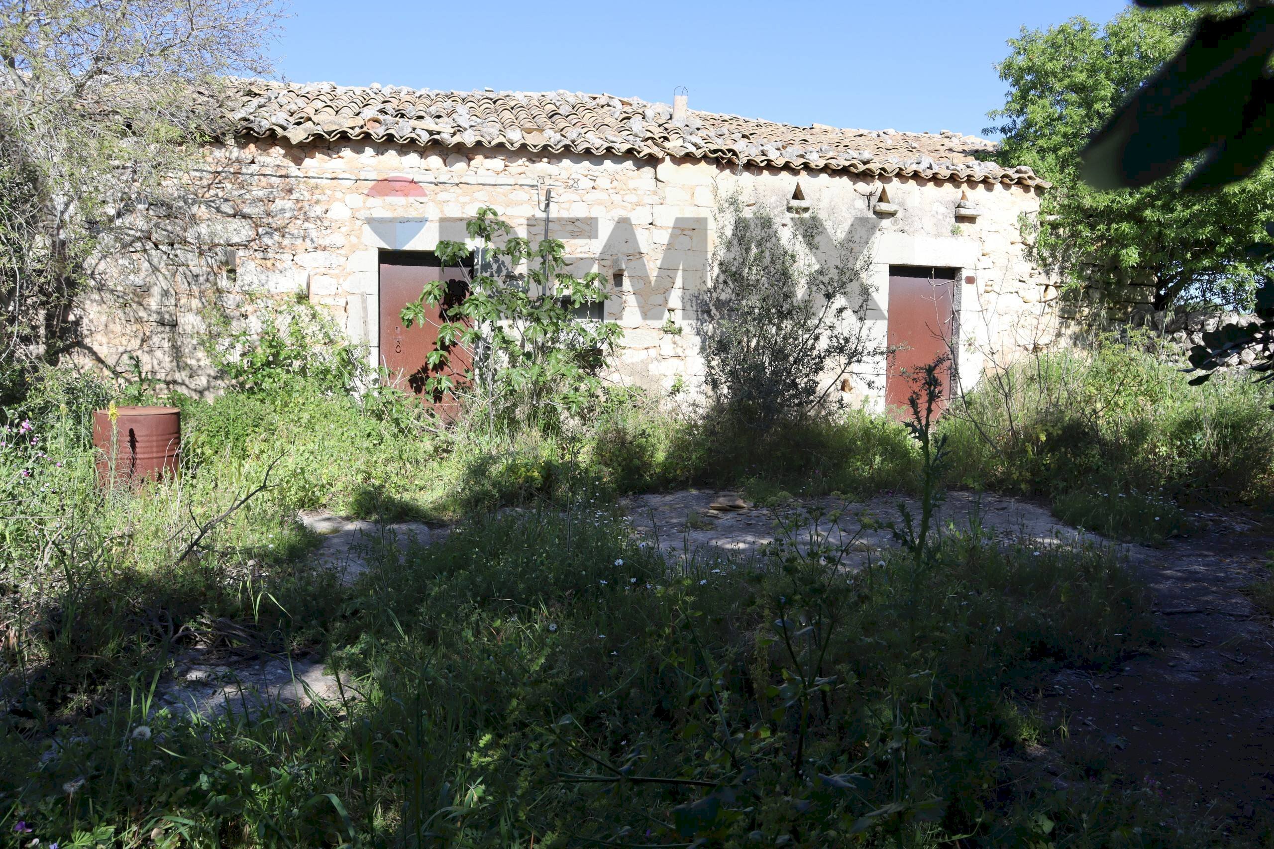 Edificio all\'aperto - Rustico Contrada Cardita
SNC, Ragusa - foto 2