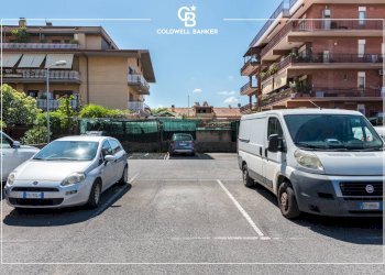 Foto 5 - Box Via Afro Tondelli
 
22, Ciampino - photo 5