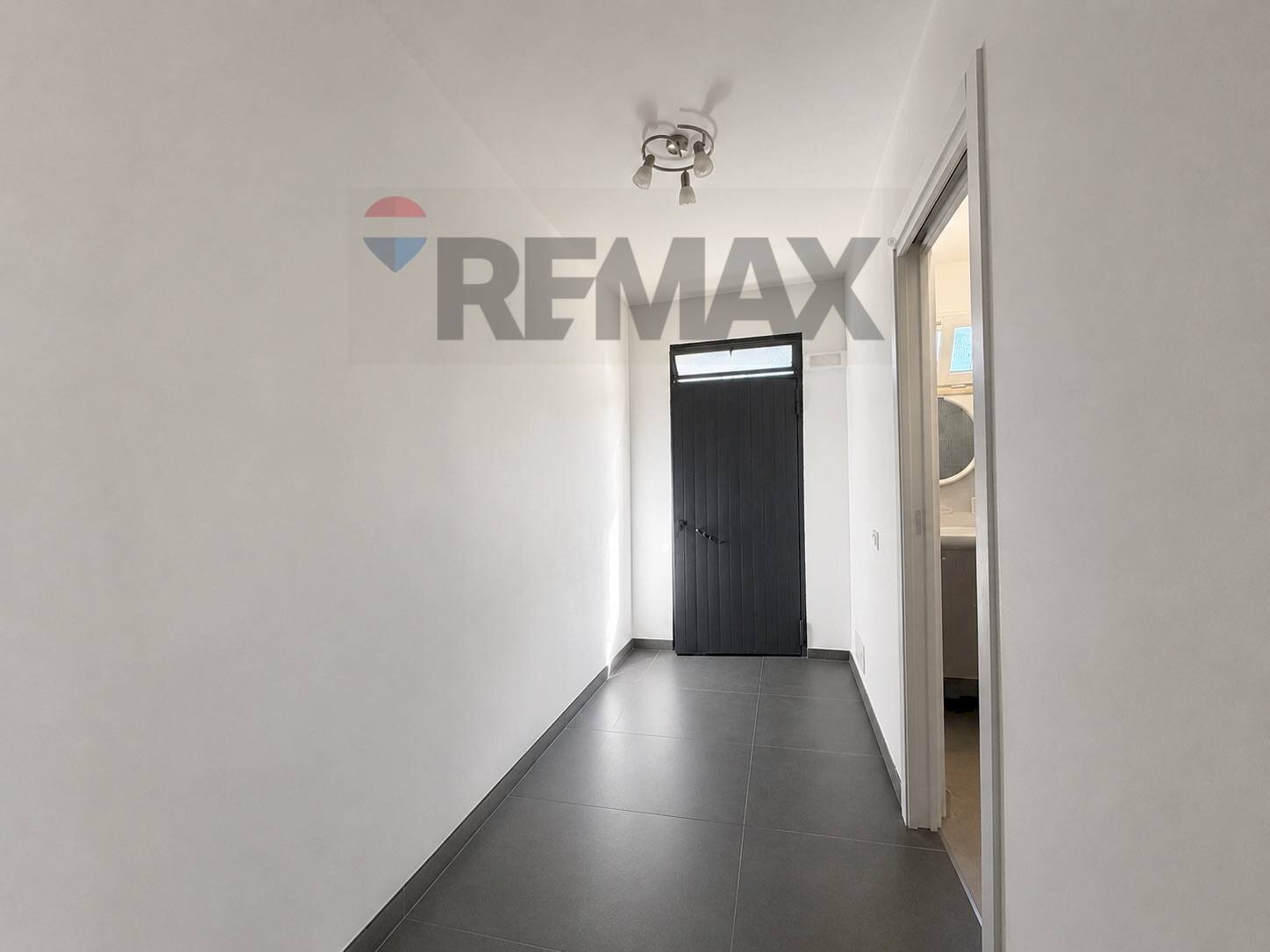 Hall / corridoio - Three-room apartment Via Josemaria Escrivà
 
18, Terrasini - photo 3