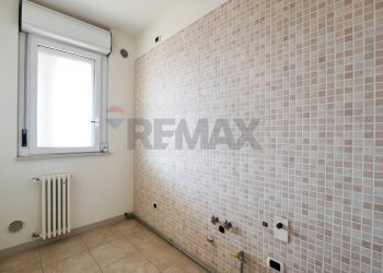 Stanza vuota - Two-room apartment Strada Provinciale Modugno-Carbonara
 
4/5, Bari - photo 5