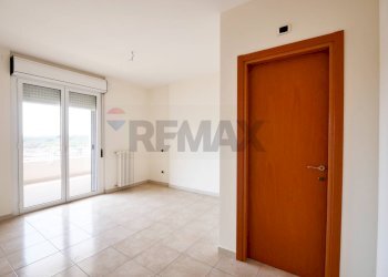 Stanza vuota - Two-room apartment Strada Provinciale Modugno-Carbonara
 
4/5, Bari - photo 7