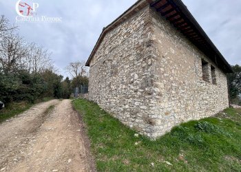 Foto 1 - Casa indipendente via del Bombone
 
32, Rignano sull'Arno - foto 1