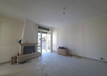 Foto 1 - Bilocale VIA TORRINO
 
14, Casagiove - foto 1
