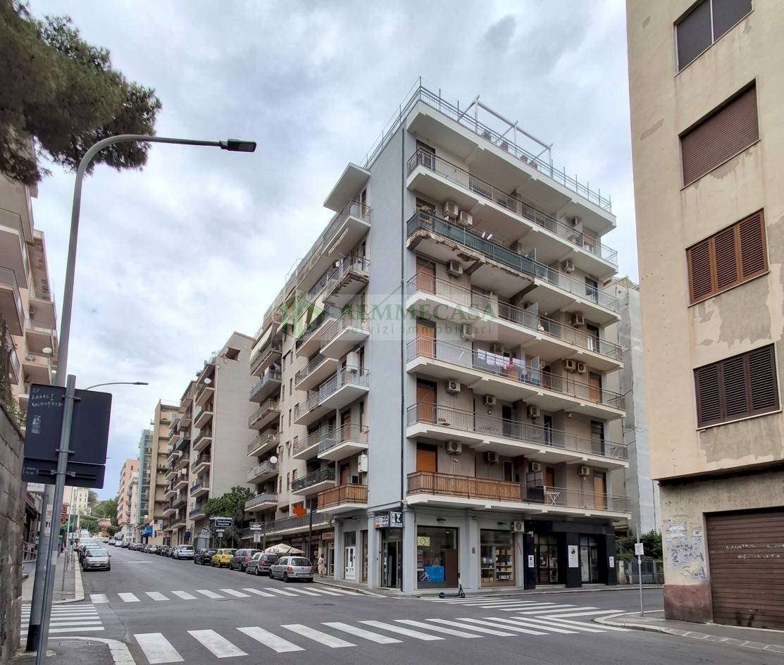 Foto 1 - Quadrilocale Via Fimia
 
27, Catania - foto 1
