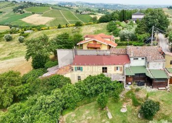 Facciata - Casa indipendente via delle Selve, 8, Rimini - foto 6