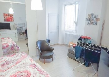 Camera da letto - Bilocale strada Maggiore, Bologna (zona Centro Storico) - foto 17