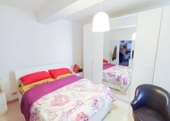 Camera da letto - Bilocale strada Maggiore, Bologna (zona Centro Storico) - foto 18