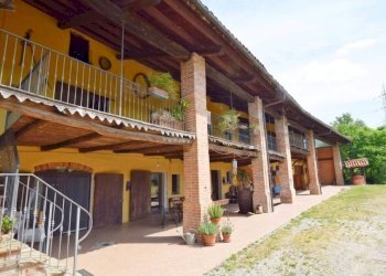 Facciata - Rustico strada dei Pignolli, 45, Mondovì - foto 1