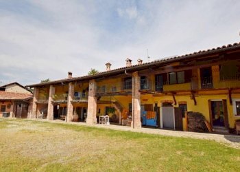 Facciata - Rustico strada dei Pignolli, 45, Mondovì - foto 3