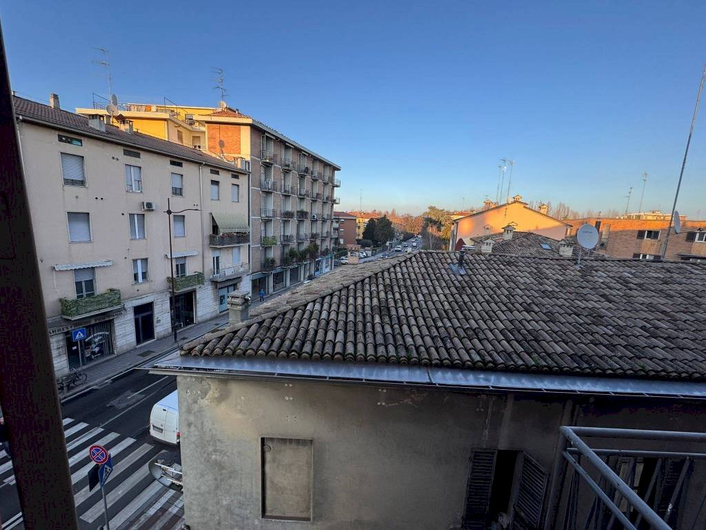 Vista - Monolocale via Emilia Est, 50, Parma (zona San Lazzaro) - foto 3