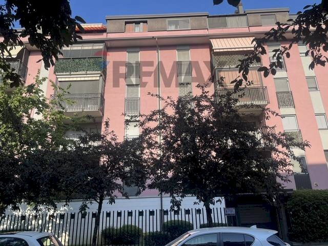 Edificio all\'aperto - Trilocale VIA CAMILLO GOLGI
 
2/B, Opera - foto 3
