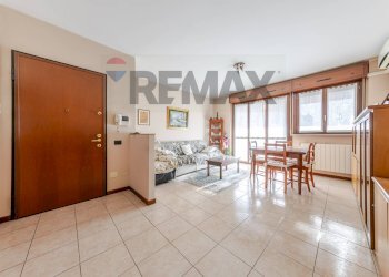 Sala da pranzo - Three-room apartment VIA CAMILLO GOLGI
 
2/B, Opera - photo 1