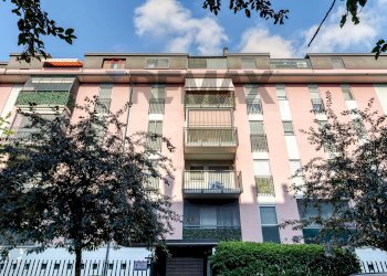 Edificio all\'aperto - Three-room apartment VIA CAMILLO GOLGI
 
2/B, Opera - photo 3