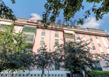 Edificio all\'aperto - Three-room apartment VIA CAMILLO GOLGI
 
2/B, Opera - photo 4