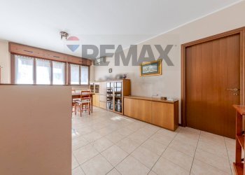 Sala da pranzo - Three-room apartment VIA CAMILLO GOLGI
 
2/B, Opera - photo 12