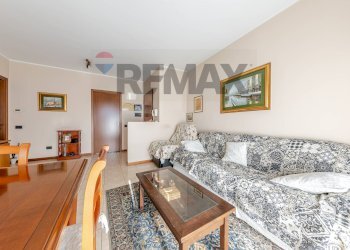Soggiorno - Three-room apartment VIA CAMILLO GOLGI
 
2/B, Opera - photo 17