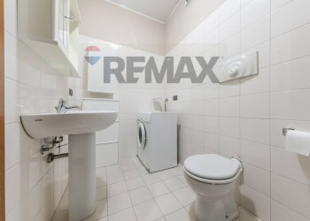 Bagno - Three-room apartment VIA CAMILLO GOLGI
 
2/B, Opera - photo 48
