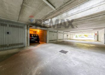 Parcheggio - Three-room apartment VIA CAMILLO GOLGI
 
2/B, Opera - photo 61