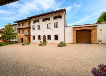 Cortile interno - Rustic Cisterna d'Asti - photo 6