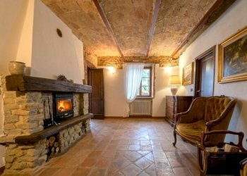 Salone - Rustic Cisterna d'Asti - photo 29