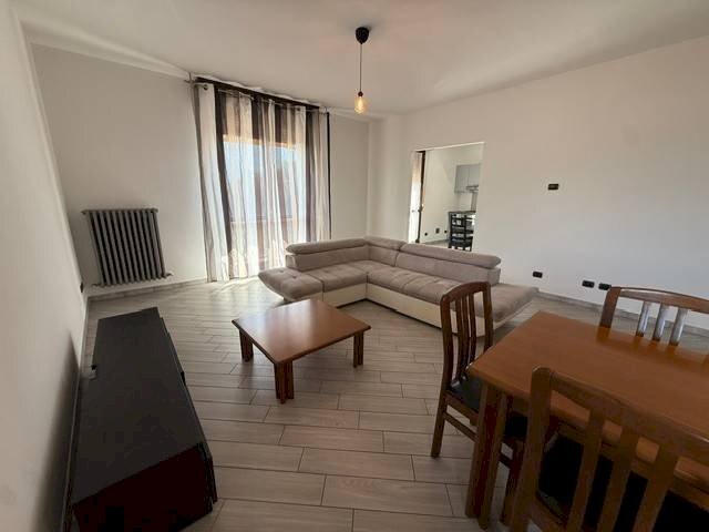 Salone - Four-room apartment via Europa, Modena - photo 1