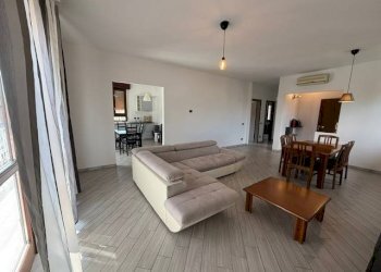 Salone - Four-room apartment via Europa, Modena - photo 8