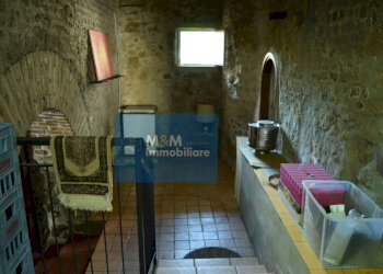 corridoio di collegamento tra box e rustico - Stabile - Palazzo via Pelasga
 
45, Cori - foto 28
