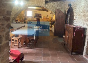 rustico con pavimenti originali in cotto - Stabile - Palazzo via Pelasga
 
45, Cori - foto 40