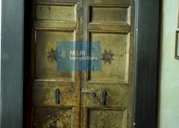 porta originale dell\'epoca 800 - Stabile - Palazzo via Pelasga
 
45, Cori - foto 59