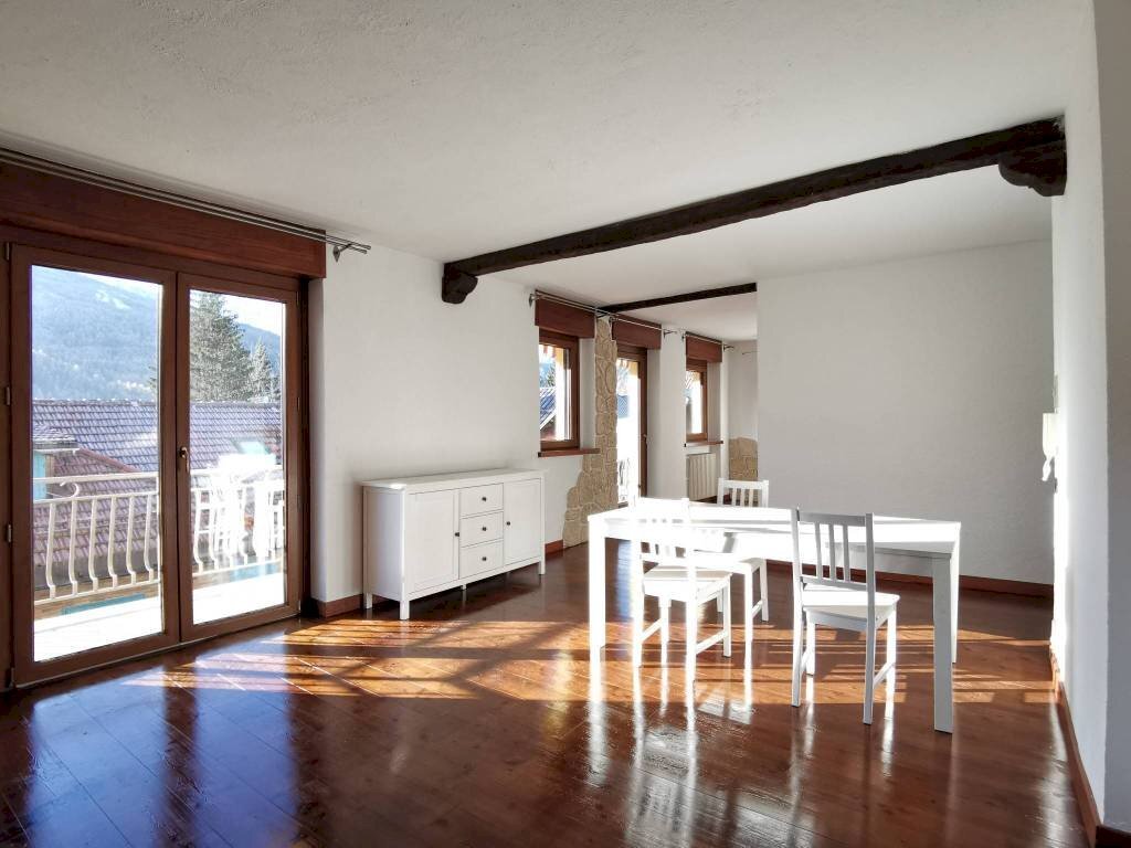 Salone - Four-room apartment via Montello, 48, Bardonecchia - photo 1