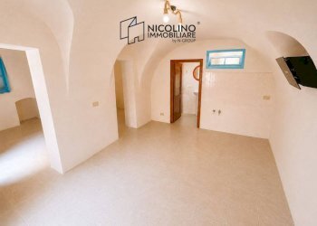 Salone - Bilocale via San Nicolò, 9, Bordighera - foto 1