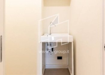 Lavanderia - Appartamento via Roma, 21, Cuneo (zona Centro) - foto 30