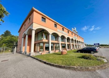 Facciata - Shed strada Provinciale Monregalese, 70, Beinette - photo 2