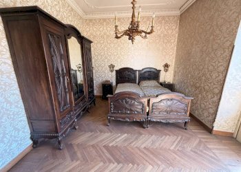 Camera da letto - Appartamento via Sebastiano Grandis, 38, Cuneo (zona Centro) - foto 22
