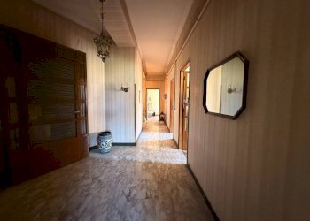 Corridoio - Appartamento via Sebastiano Grandis, 38, Cuneo (zona Centro) - foto 26