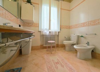 Bagno - Villa via Angelo Braga, SN, Parma - photo 15