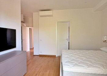 Camera da letto - Three-room apartment via delle Montagne Rocciose, Roma (neighborhood EUR) - photo 18