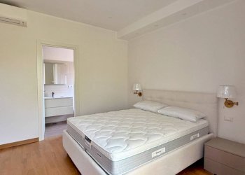 Camera da letto - Three-room apartment via delle Montagne Rocciose, Roma (neighborhood EUR) - photo 19