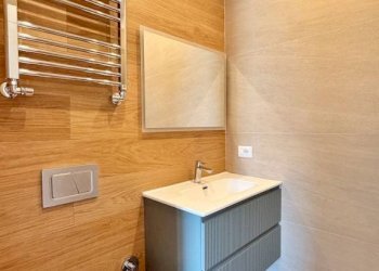 Bagno - Three-room apartment via delle Montagne Rocciose, Roma (neighborhood EUR) - photo 29