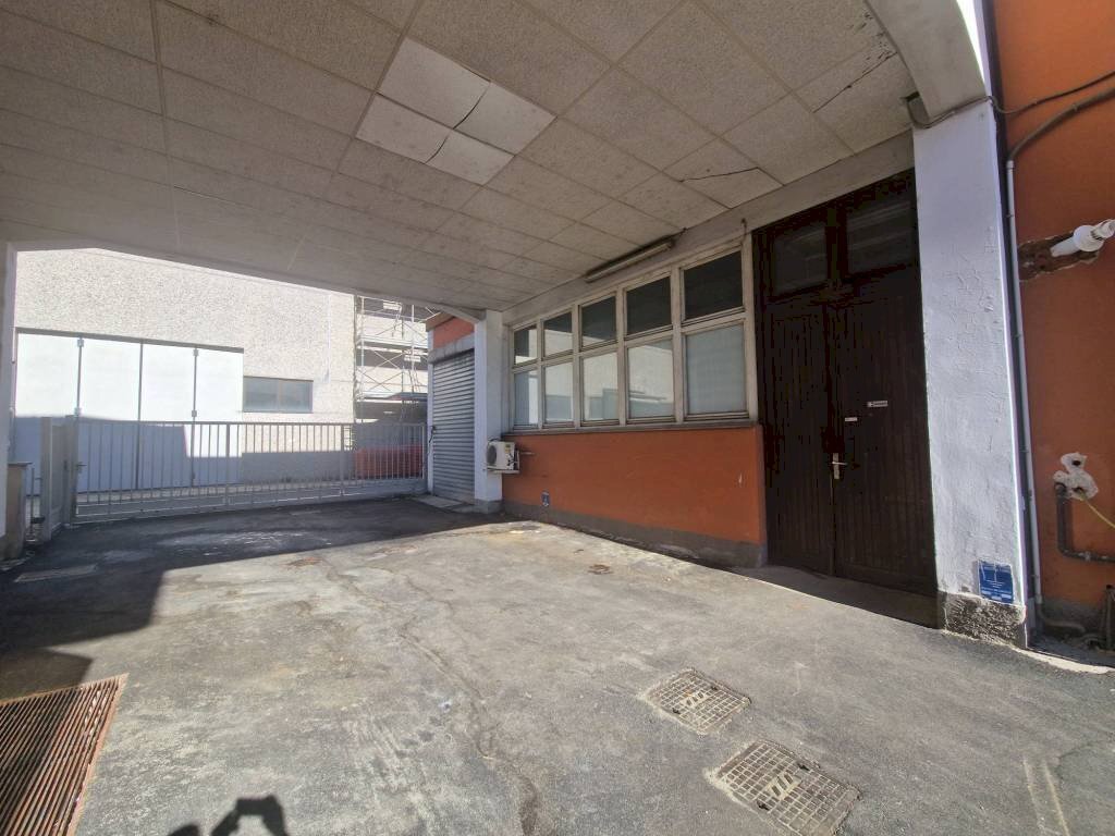 Facciata - Shed via Alcide De Gasperi, 3, Lainate - photo 1