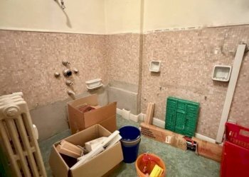 Bagno - Appartamento via Guglielmo Oberdan, 4, Biella - foto 24