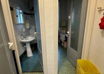 Bagno - Appartamento via Guglielmo Oberdan, 4, Biella - foto 26